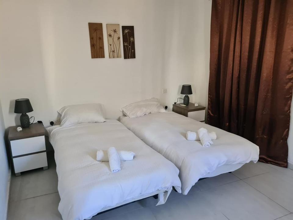 St Julians Central 2 Bedroom Apartment San Ġiljan Exterior foto